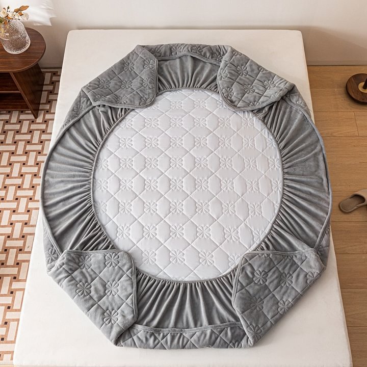 Yatella® Kadife Papatya Desenli Lastikli Yatak Örtüsü