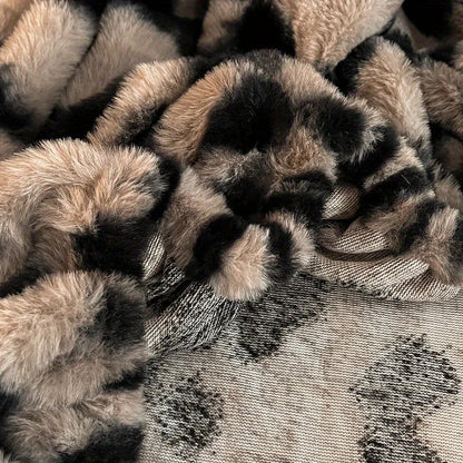 Yatella® Kadife Leopar Desenli Lastikli Yatak Örtüsü